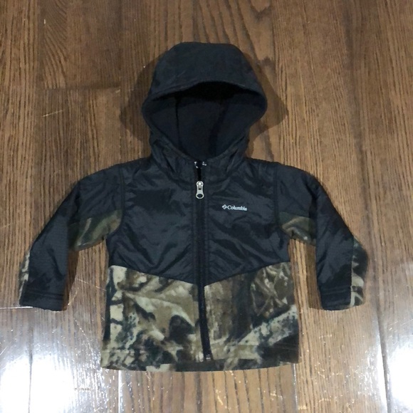 Columbia Other - Columbia Black & Camo print fleece hooded jacket